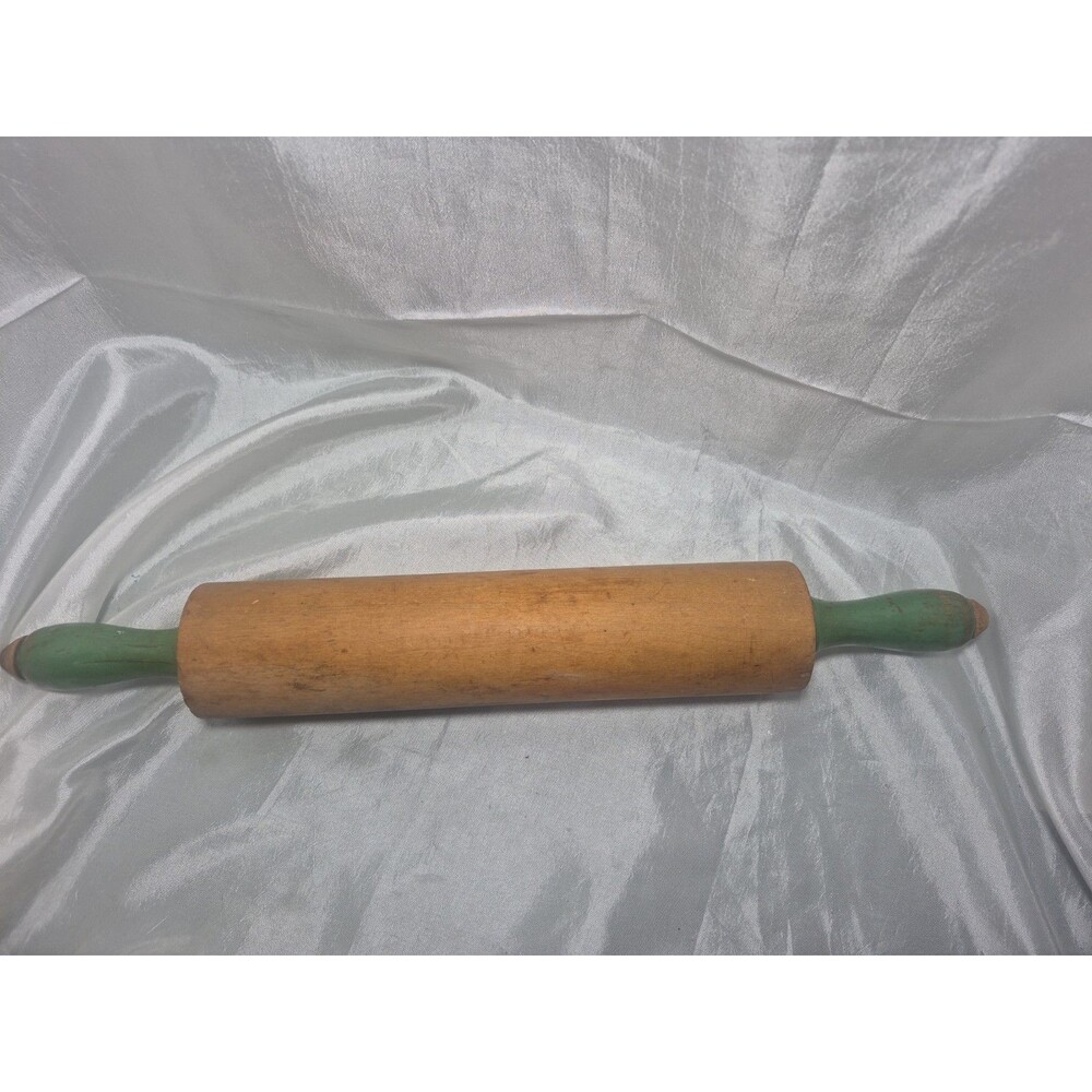 Vintage Munising Wooden Rolling Pin Green Handles